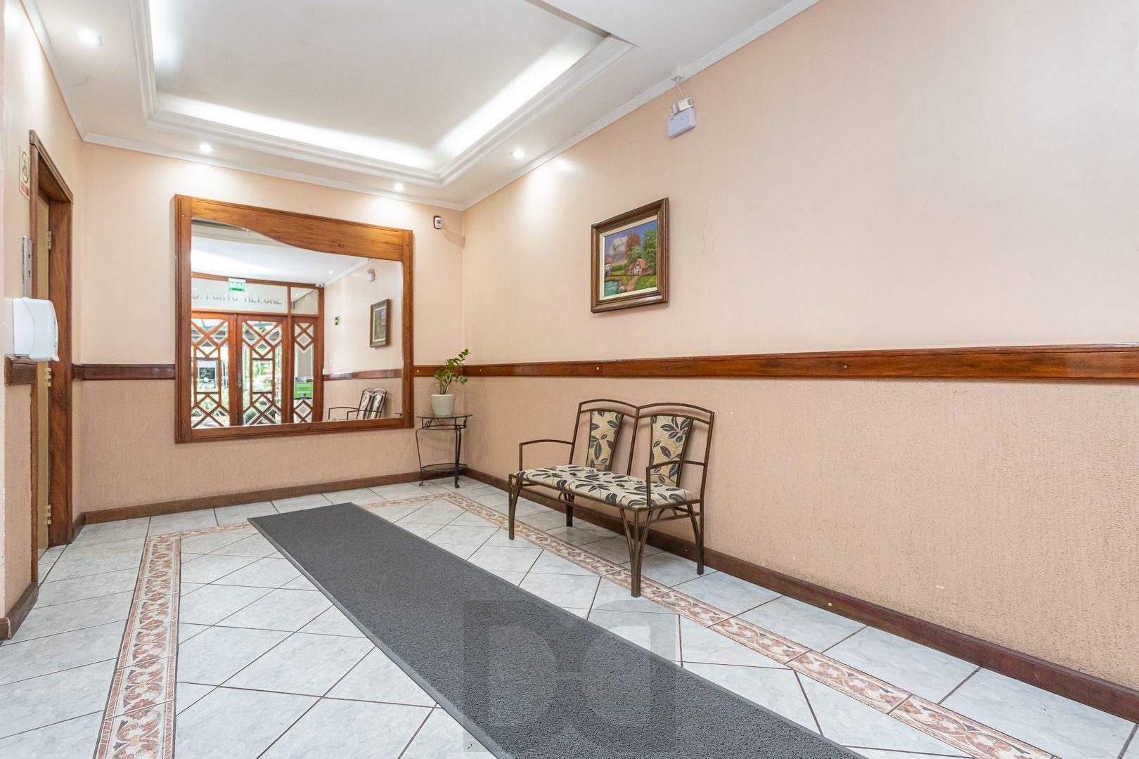 Apartamento de 2 dormitórios no bairro Cristal — foto 22