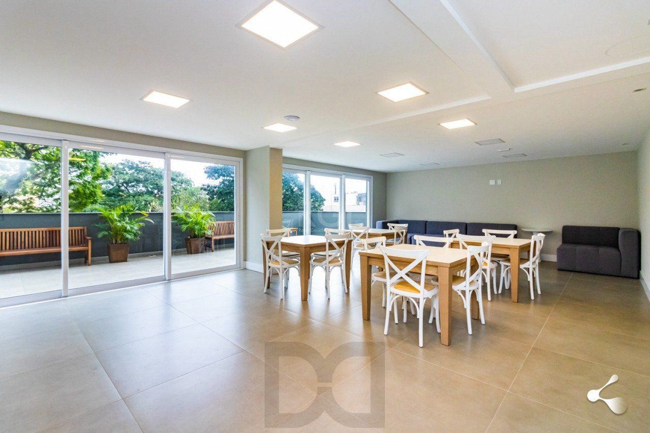 Apartamento no Partenon de 2 dormitórios vaga e infra — foto 51