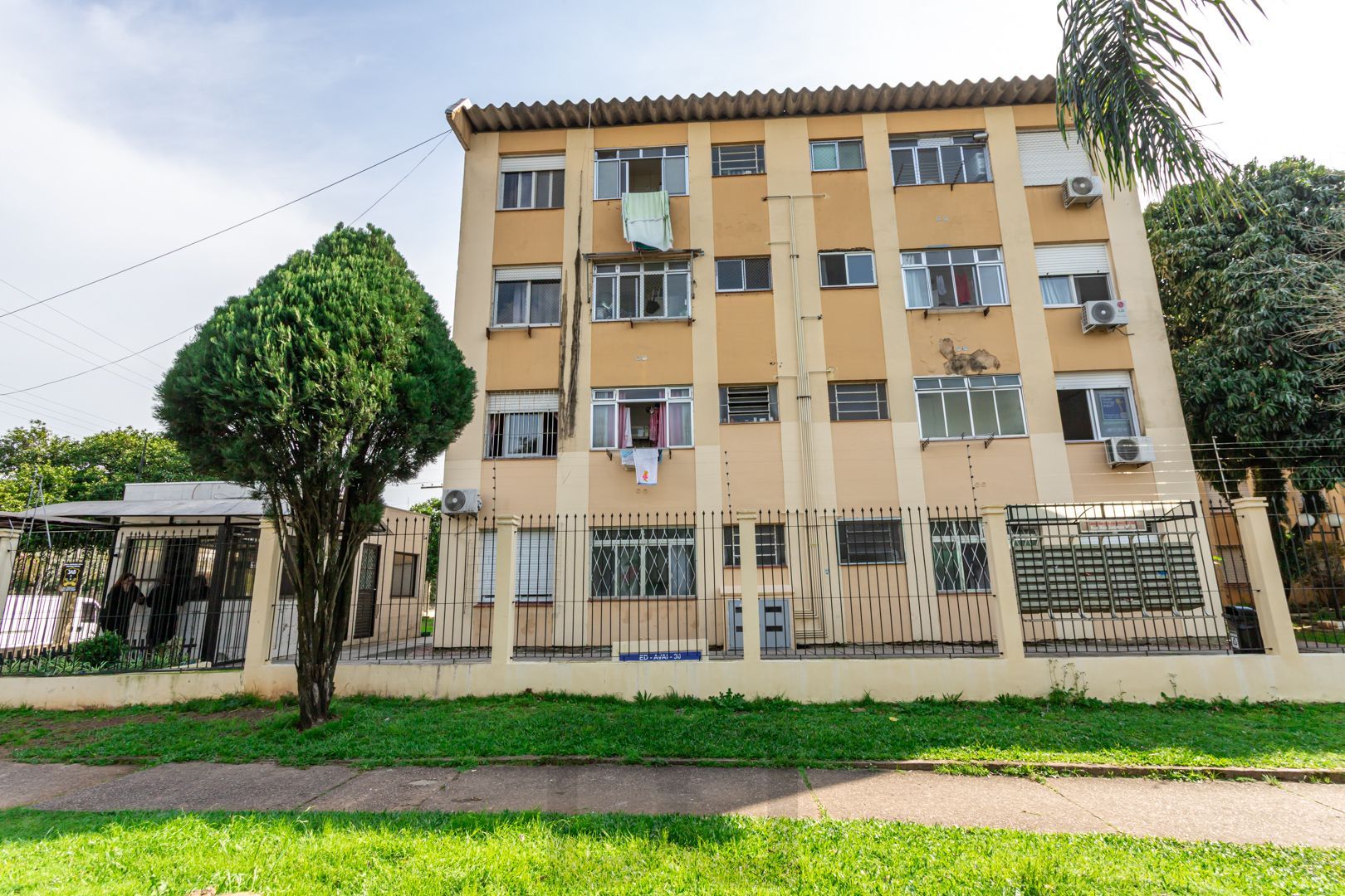 Apartamento no Humaitá de 2 dormitórios DESOCUPADO — foto 32