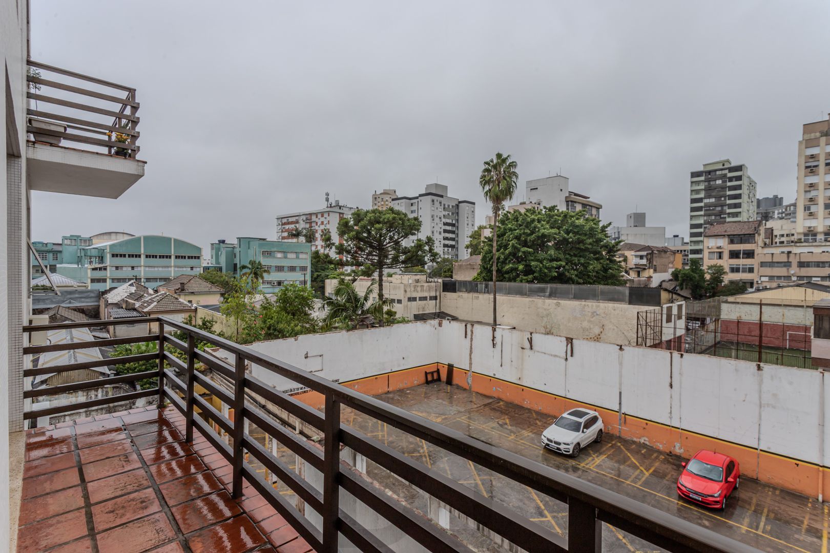 Apartamento no bairro Floresta de 3 dormitórios e vaga DESOCUPADO — foto 2