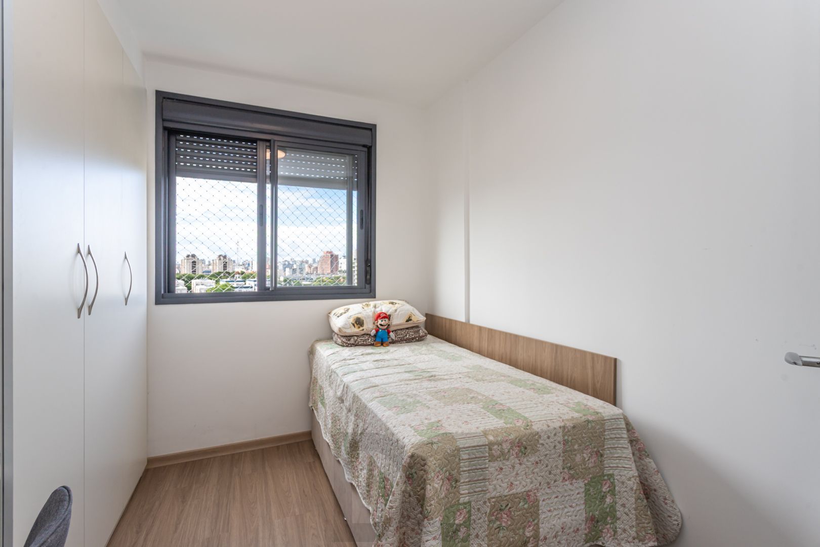Apartamento 02 dormit com suíte e 01 vaga, no bairro Azenha, em Porto Alegre. — foto 13
