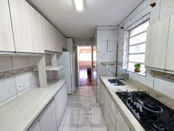 Apartamento no Menino Deus de 2 dormitórios e vaga DESOCUPADO — foto 9