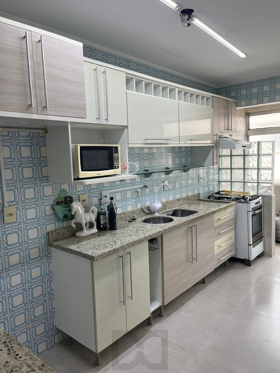 Apartamento no bairro Vila Ipiranga de 2 dormitórios e vaga DESOCUPADO — foto 18