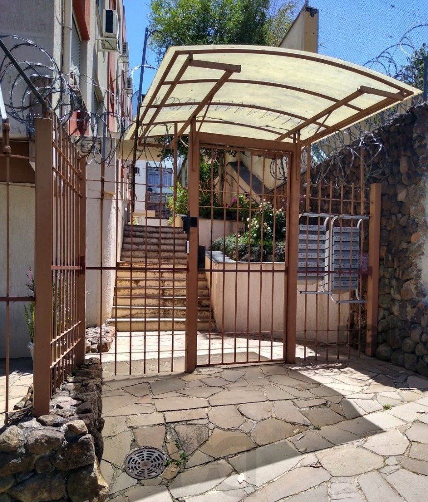 Apartamento no Petrópolis de 2 dormitórios e 2 vagas DESOCUPADO — foto 24