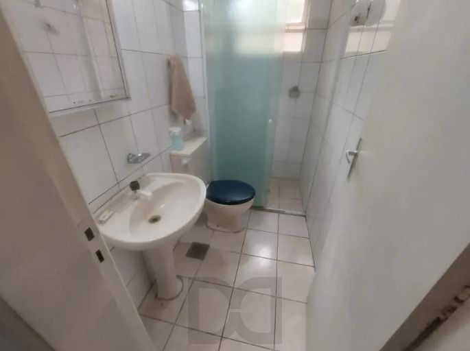 Apartamento térreo no Menino Deus de 1 dormitório com pátio DESOCUPADO — foto 16