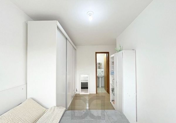 Apartamento no bairro Tristeza de 2 dormitórios vaga e infra — foto 10