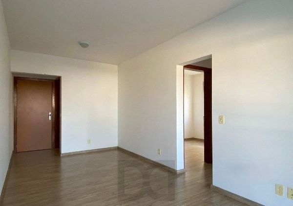 Apartamento na Cavalhada de 2 dormitórios — foto 4