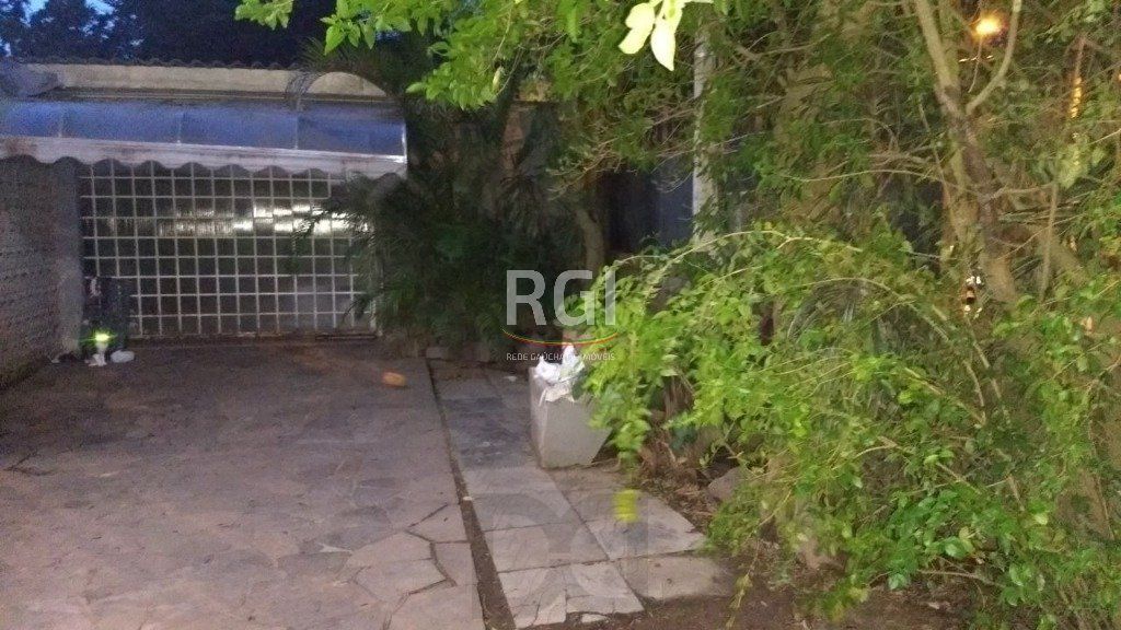 Casa para Venda - 300m², 2 dormitórios, sendo 1 suites, 3 vagas - Belém Novo — foto 19