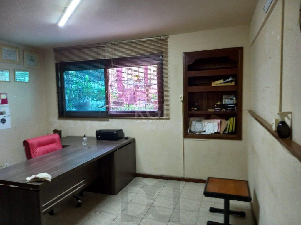 Casa para Venda de 3 dormitórios 6 vagas no bairro Chácara das Pedras — foto 26