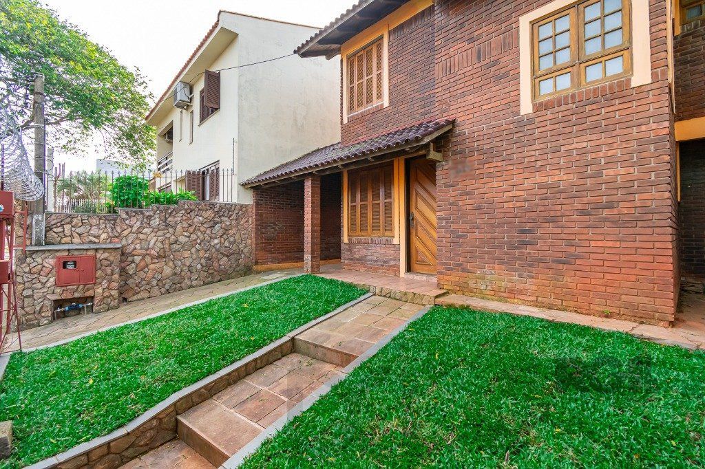 Casa sobrado na zona norte de 3 dormitórios 3 vagas e piscina — foto 48