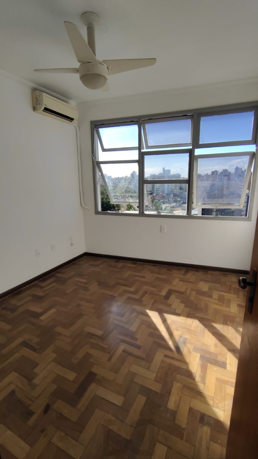 Sala comercial à venda/Porto Alegre/ Bom Fim/ frente HPS/ 70m² PRIVATIVOS — foto 5