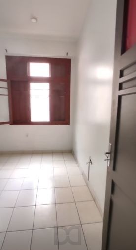 Apartamento no Centro de 3 dormitórios e dependência DESOCUPADO — foto 8