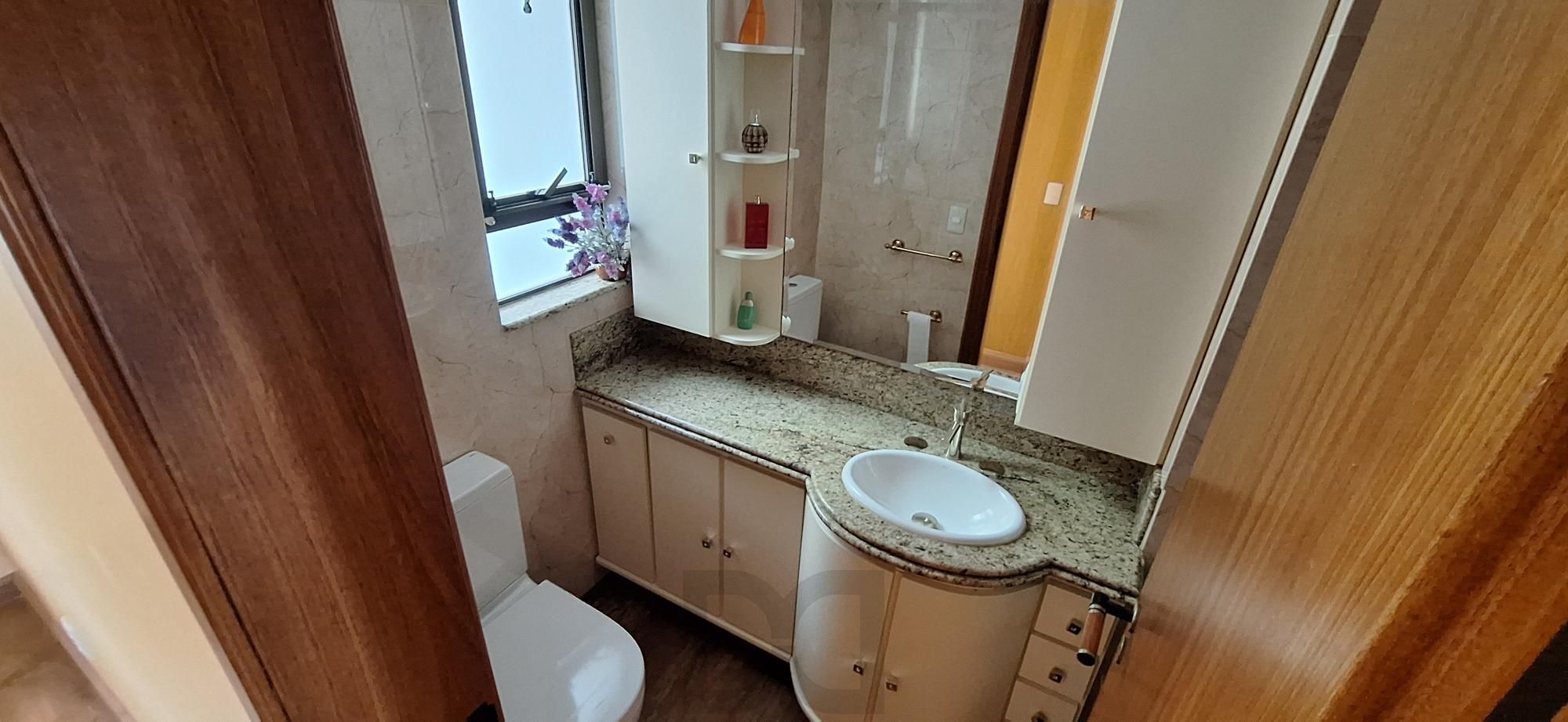 LINDO APARTAMENTO COM VISTAS NA MELHOR LOCALIZAÇÃO DO BAIRRO PETRÓPOLIS — foto 37