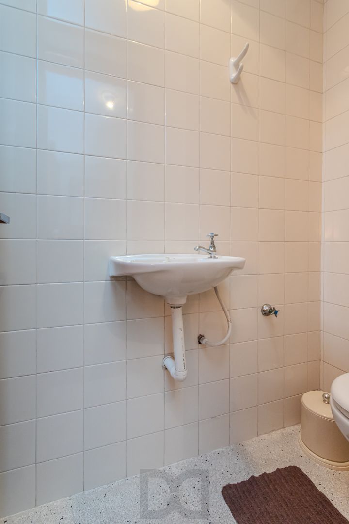 Apartamento no bairro Floresta de 3 dormitórios e vaga DESOCUPADO — foto 24