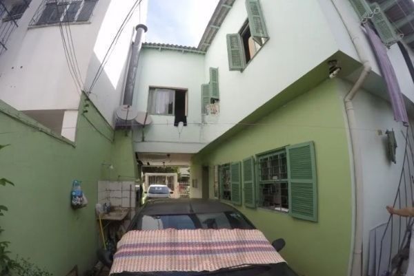 Casa sobrado no bairro Petrópolis de 4 dormitórios — foto 13