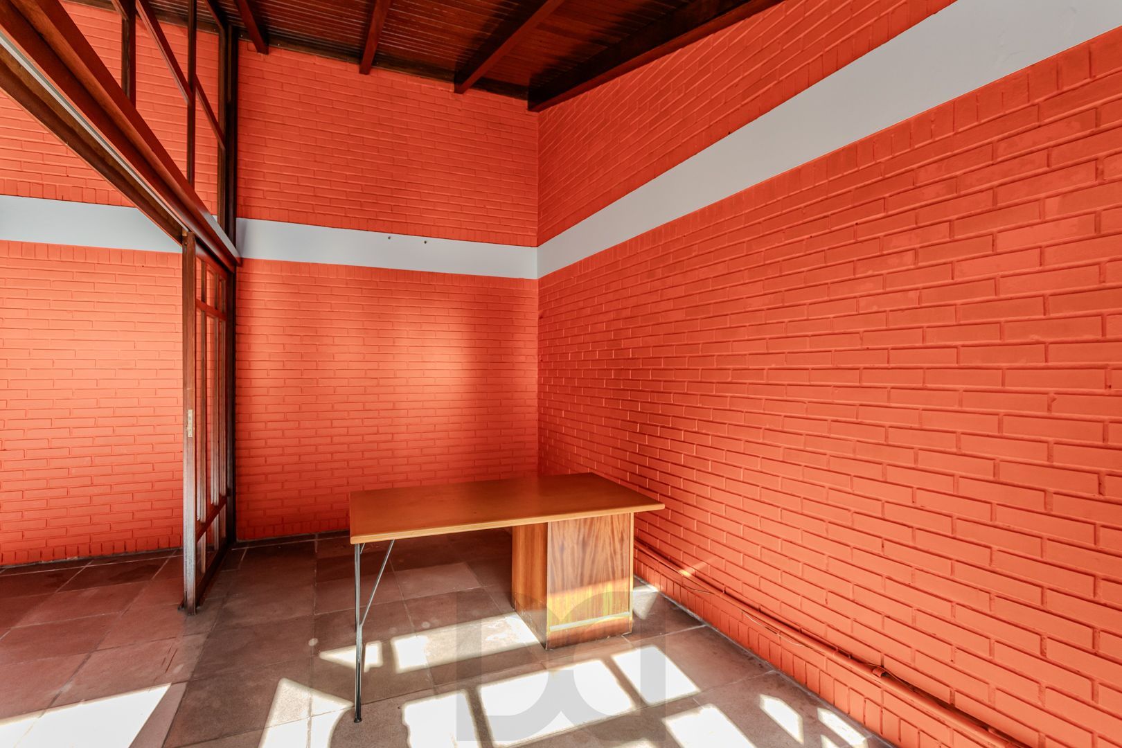 Casa no Partenon com 4 dormitórios e 4 vagas DESOCUPADA — foto 54
