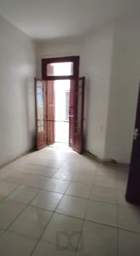 Apartamento no Centro de 3 dormitórios e dependência DESOCUPADO — foto 36