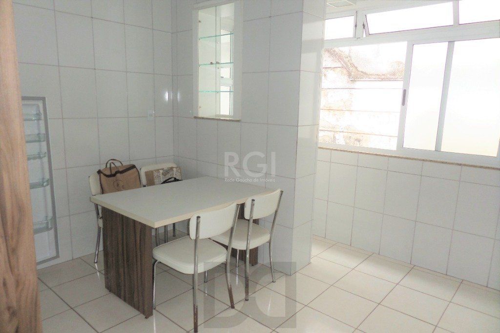 Apartamento 3 dormitórios Menino Deus Reformado e Desocupado — foto 21