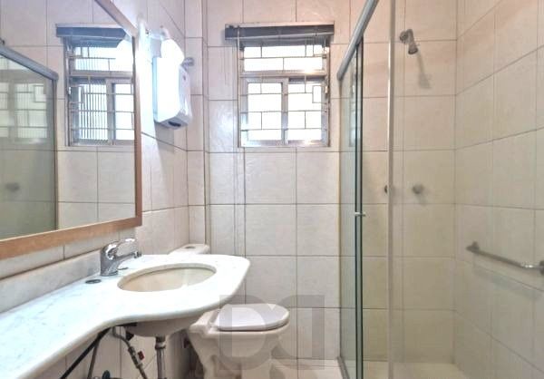 Apartamento no Centro de 2 dormitórios DESOCUPADO — foto 11