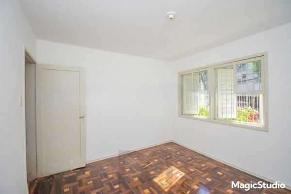 Apartamento 1 dorm à venda Avenida Taquara, Petrópolis - Porto Alegre — foto 2