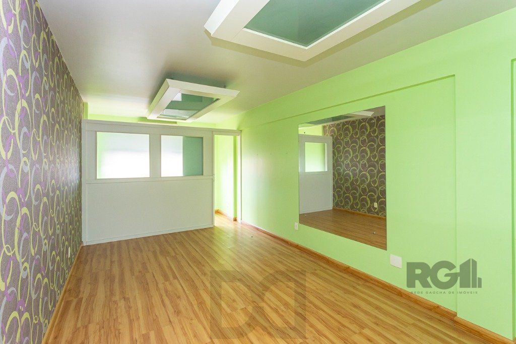 Sala comercial no Menino Deus desocupada — foto 6