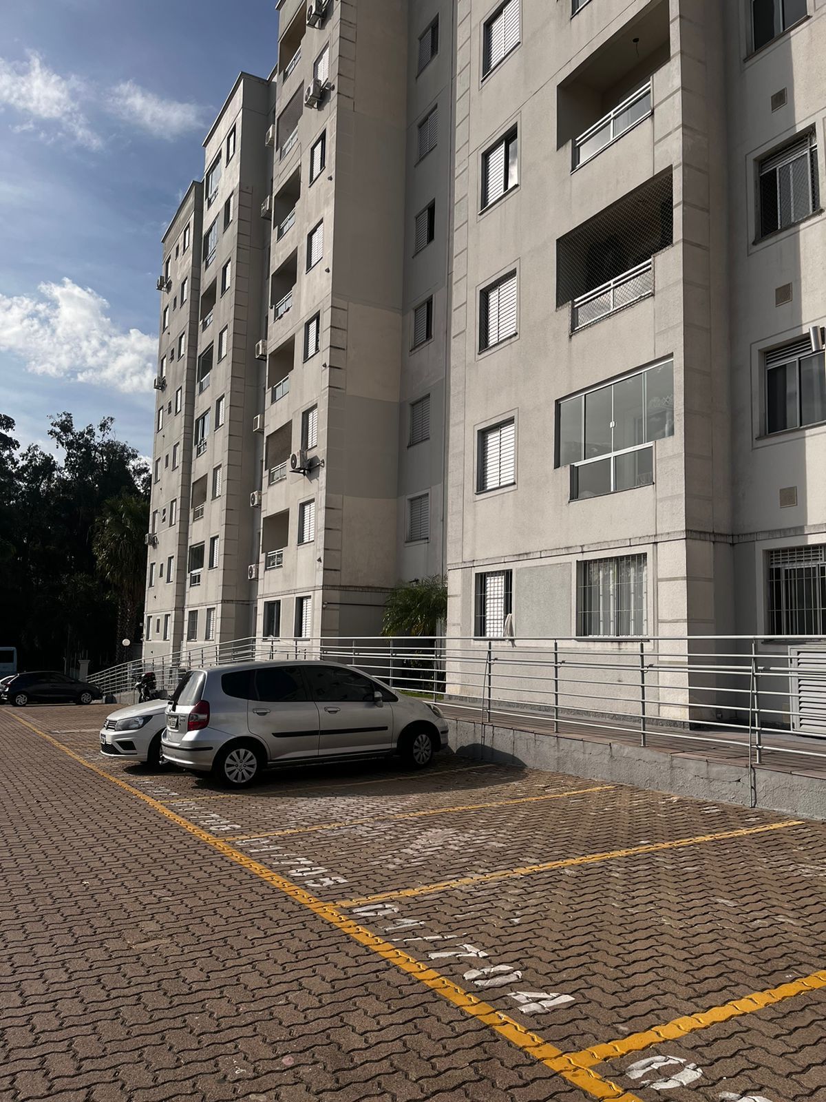 Apartamento TÉRREO de 2 dormitórios vaga e infra DESOCUPADO — foto 1
