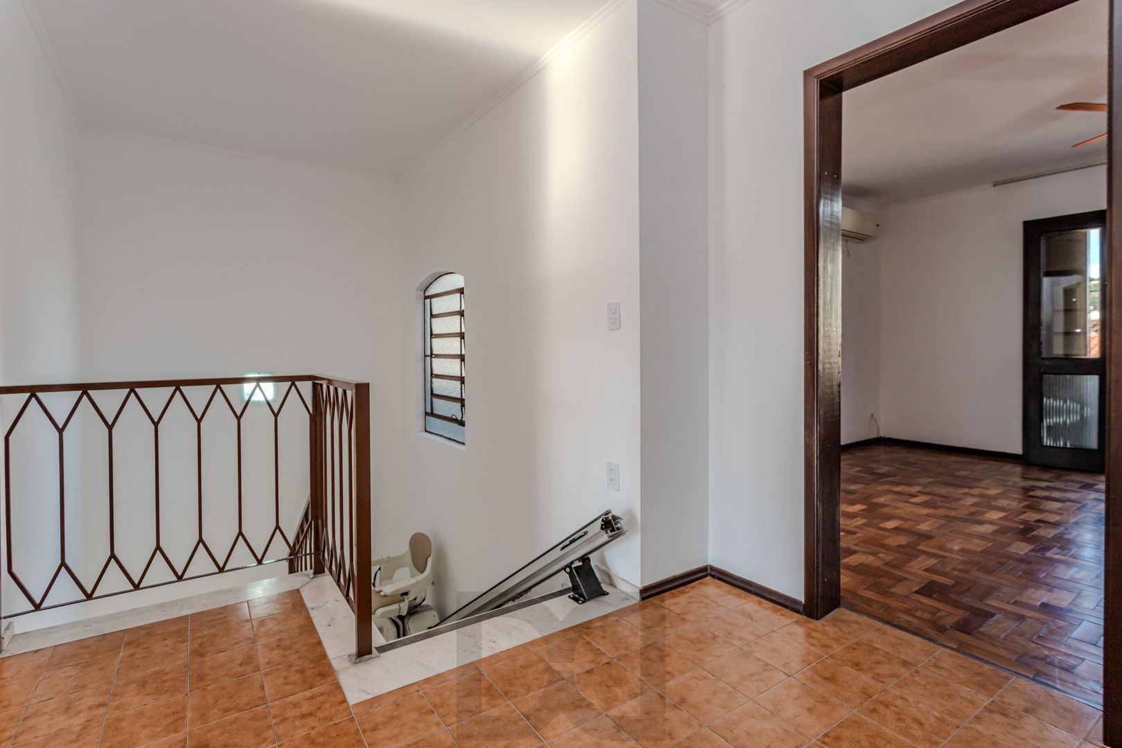 Casa no Partenon com 4 dormitórios e 4 vagas DESOCUPADA — foto 27