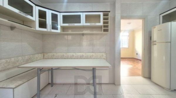 Apartamento no bairro Medianeira de 3 dormitórios DESOCUPADO — foto 21