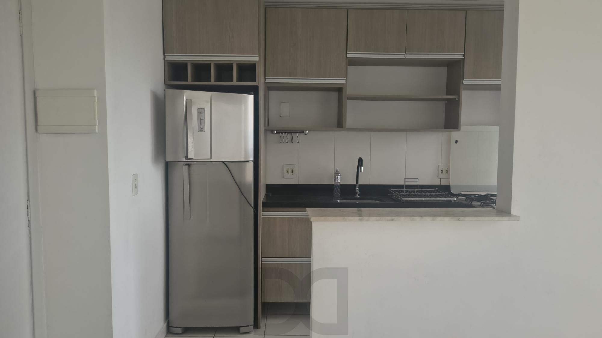 APARTAMENTO REFORMADO, C/SUITE, SACADA, COZINHA MONTADA, VISTA PANORÂMICA E VAGA NO PORTO TERESÓPOLIS — foto 2
