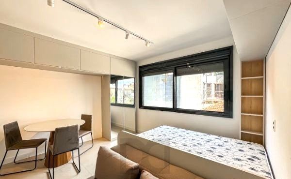 Apartamento estilo LOFT no bairro Mont Serrat mobiliado com vaga — foto 8