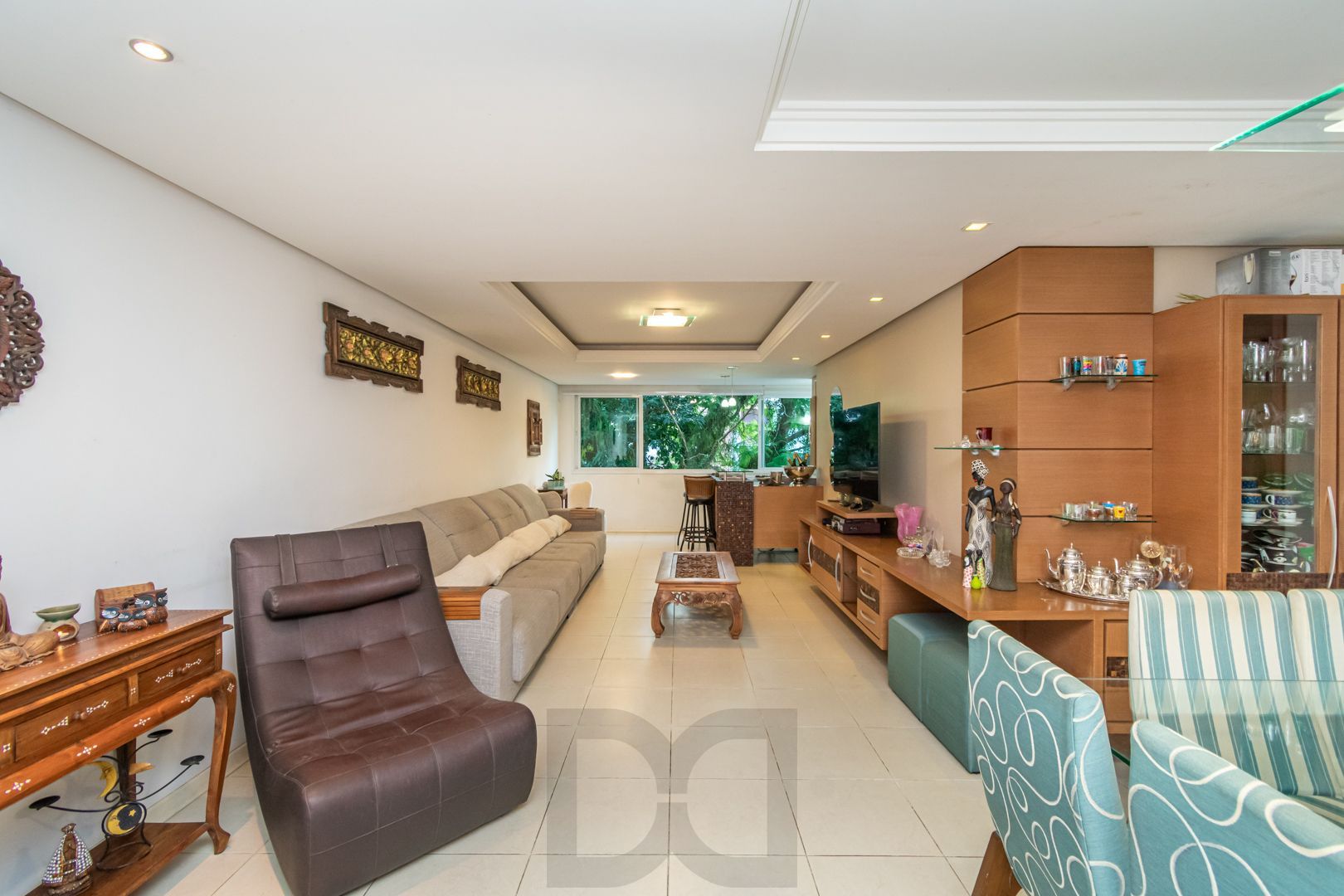 Apartamento no bairro Higienópolis de 3 dormitórios e 2 vagas — foto 2