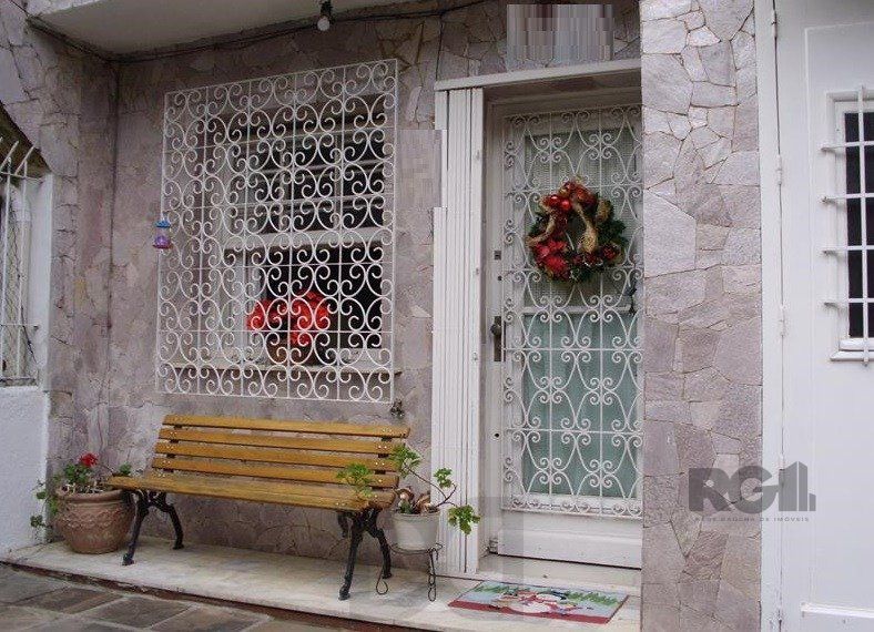 Casa sobrado no bairro Higienópolis de 3 dormitórios e 2 vagas — foto 3