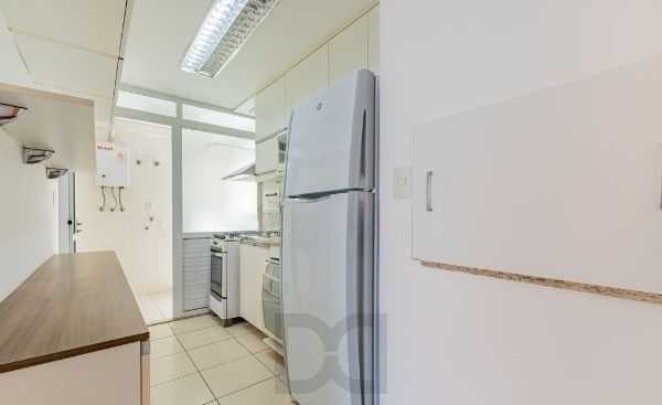 Apartamento no Centro de 2 dormitórios e 2 vagas — foto 10