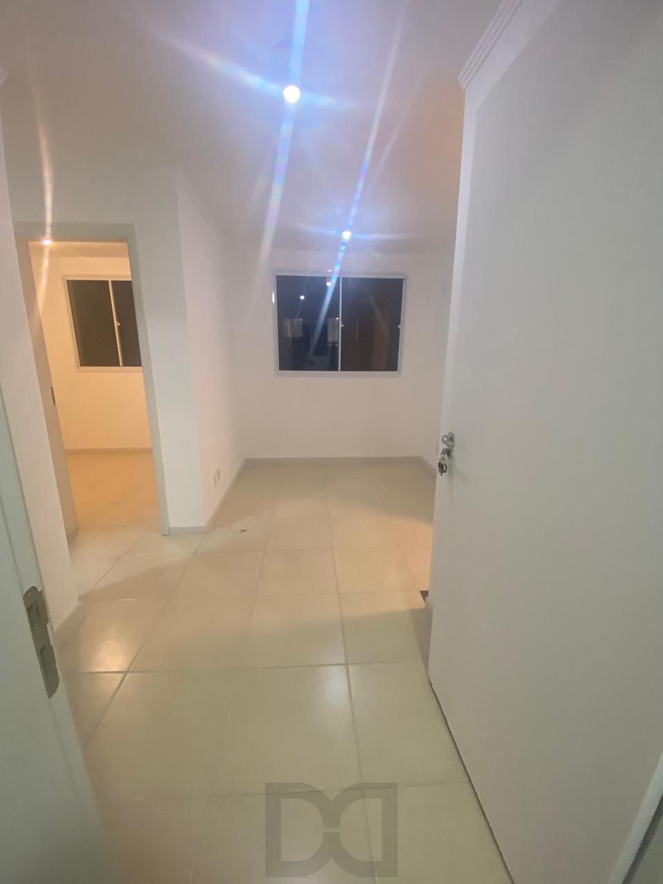 Apartamento no bairro Tristeza de 2 dormitórios e vaga DESOCUPADO — foto 3