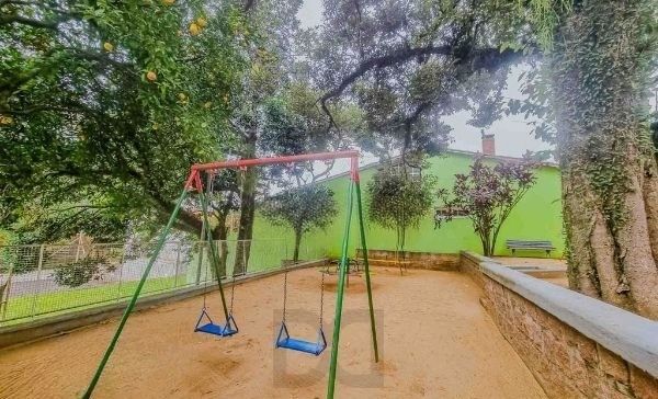 Casa em condomínio no bairro Santo Antônio de 4 dormitórios e 2 vagas — foto 38
