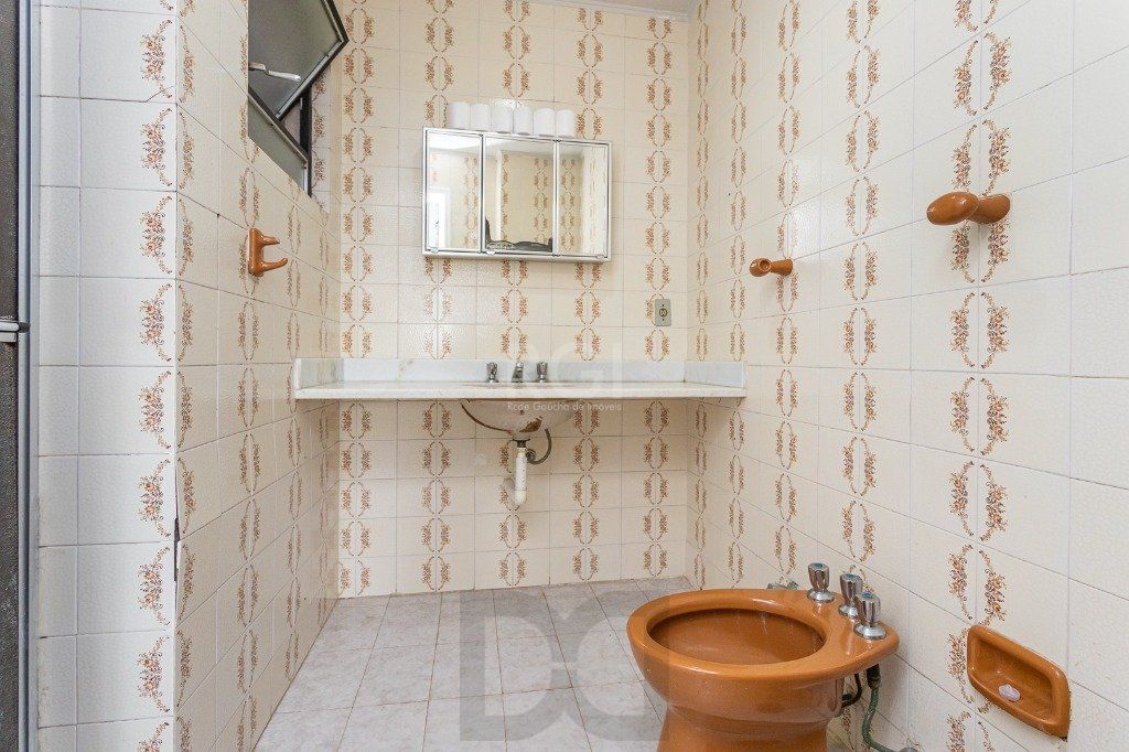 Apartamento de 03 dormitórios (01suíte), com vaga, no bairro São João, em Porto Alegre RS — foto 24