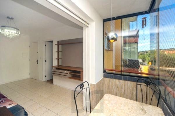 Apartamento de 2 dormitórios SEMI MOBILIADO / DESOCUPADO — foto 4