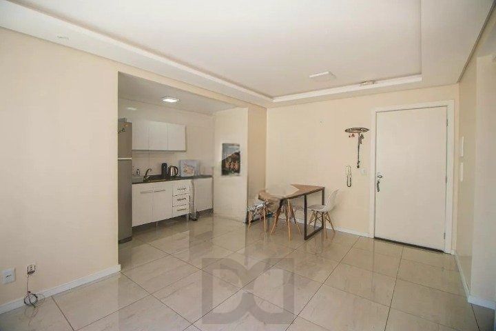 Apartamento com 2 quartos, 1 vaga e 49m² para vender por R$ 273.000 — foto 3
