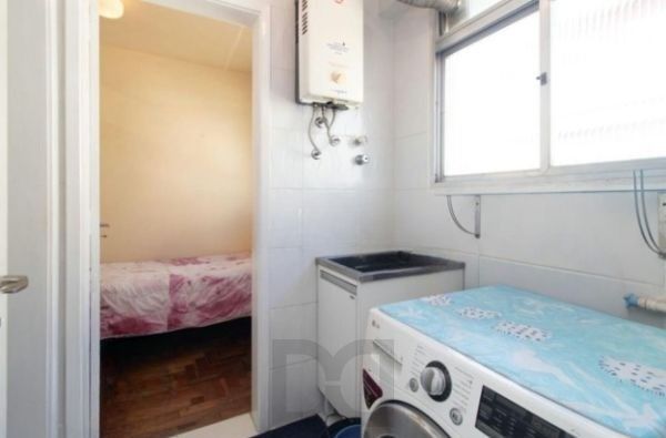 Apartamento no bairro Santana de 2 dormitórios e vaga DESOCUPADO — foto 15