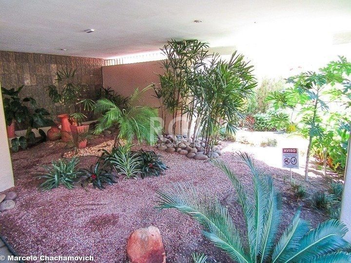 Apartamento no Petrópolis de 1 dormitório e vaga — foto 15
