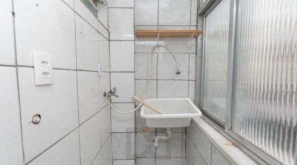 Apartamento no bairro Santa Cecilia de 2 dormitórios DESOCUPADO — foto 15