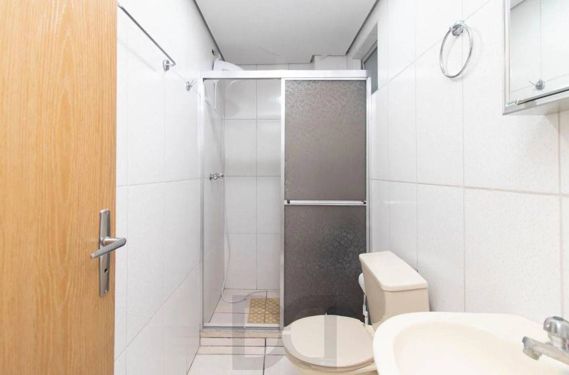 Apartamento na Cidade Baixa de 1 dormitório mobiliado e com vaga DESOCUPADO — foto 5