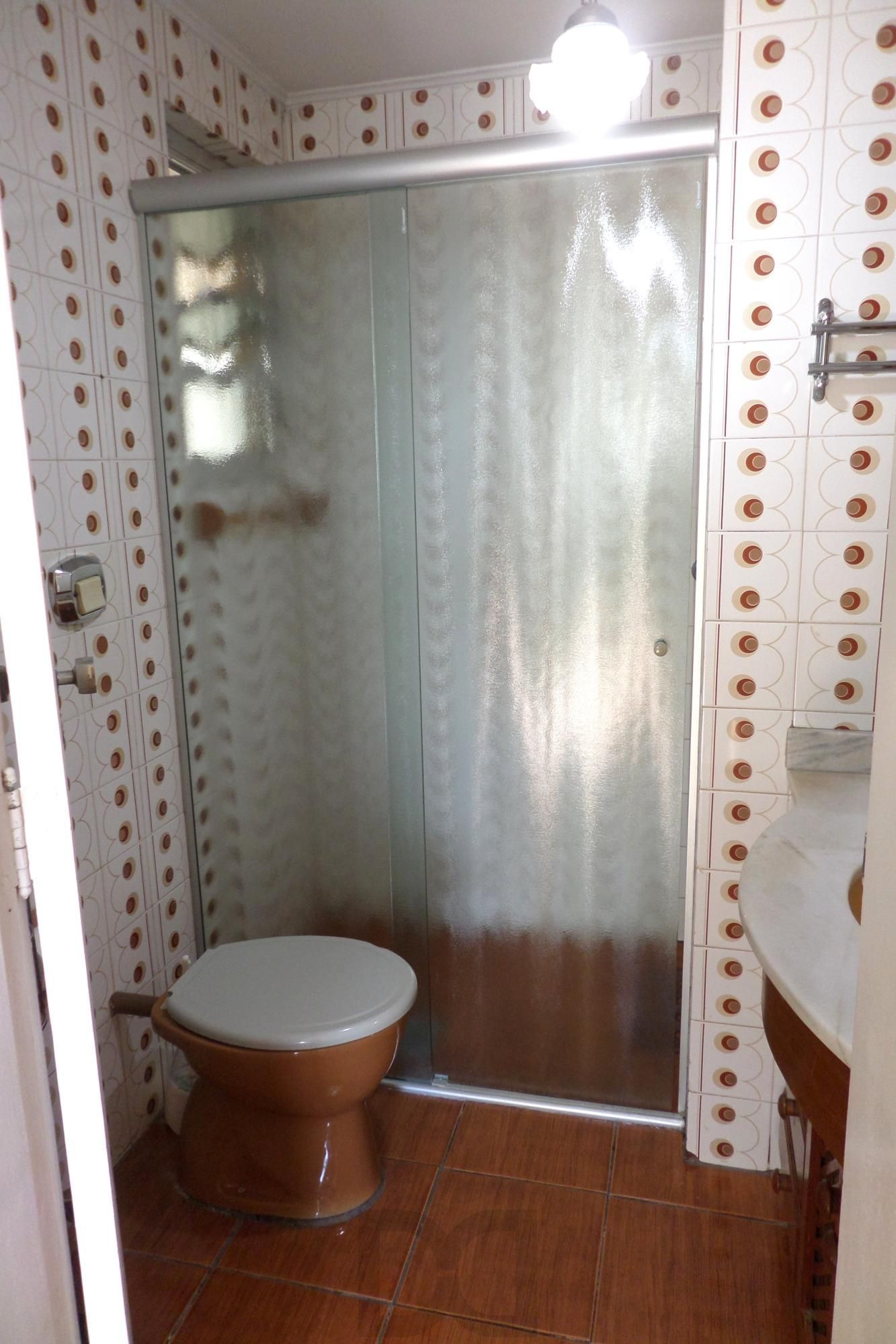 Apartamento no Centro de 2 dormitórios dependência DESOCUPADO — foto 21