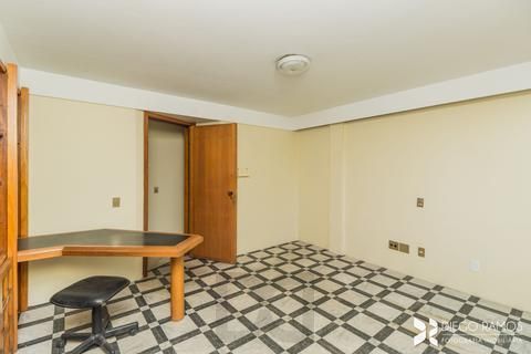 Conjunto/Sala para Venda - 32,45m², frente, sol da manhã, Petrópolis. — foto 7