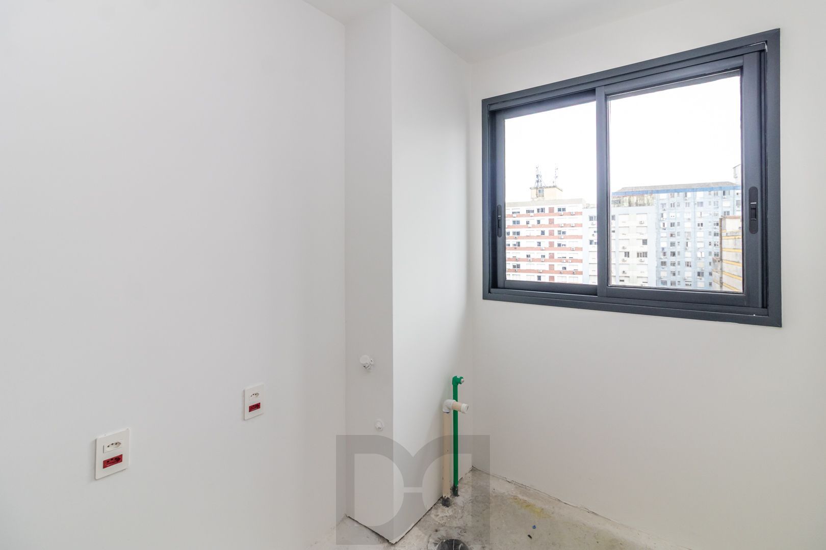 Apartamento no Go Cidade Baixa de 2 dormitórios vaga e infra  DESOCUPADO — foto 10