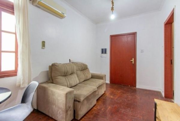 Apartamento no Centro de 1 dormitório mobiliado e DESOCUPADO — foto 3