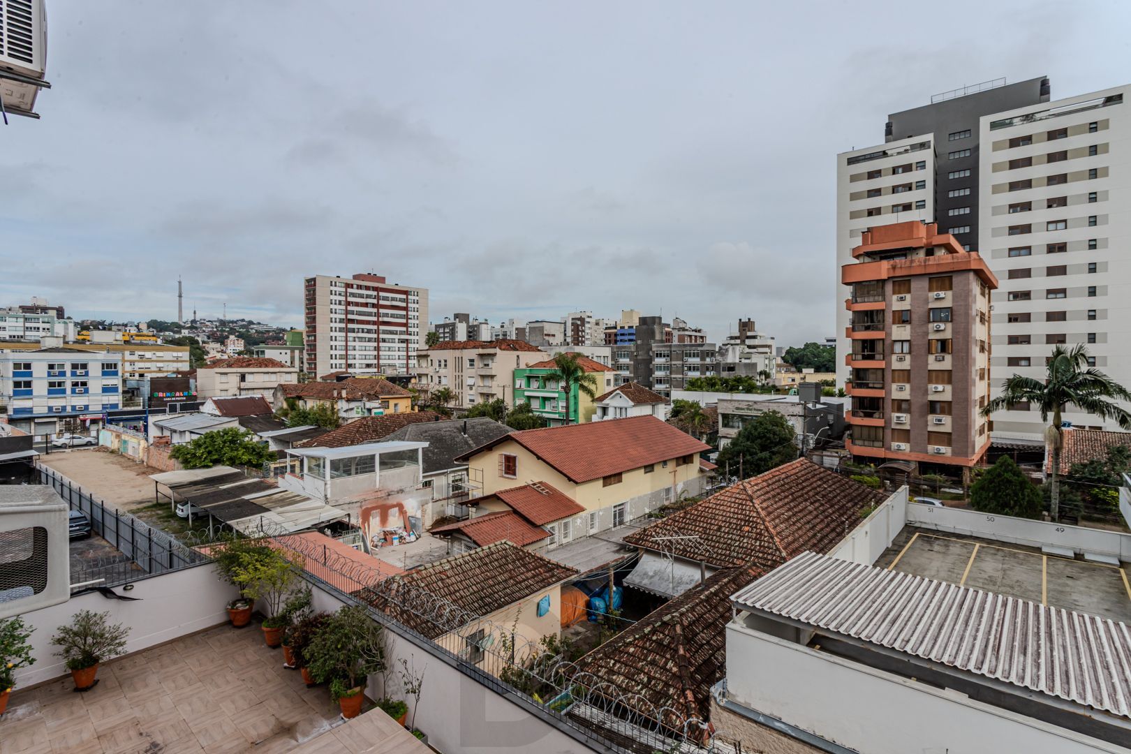 Apartamento no bairro Menino Deus de 4 dormitórios e vaga — foto 22