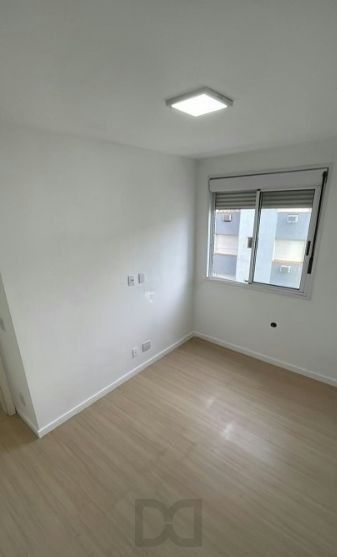 Apartamento no bairro Cristal de 2 dormitórios infra e vaga DESOCUPADO — foto 9