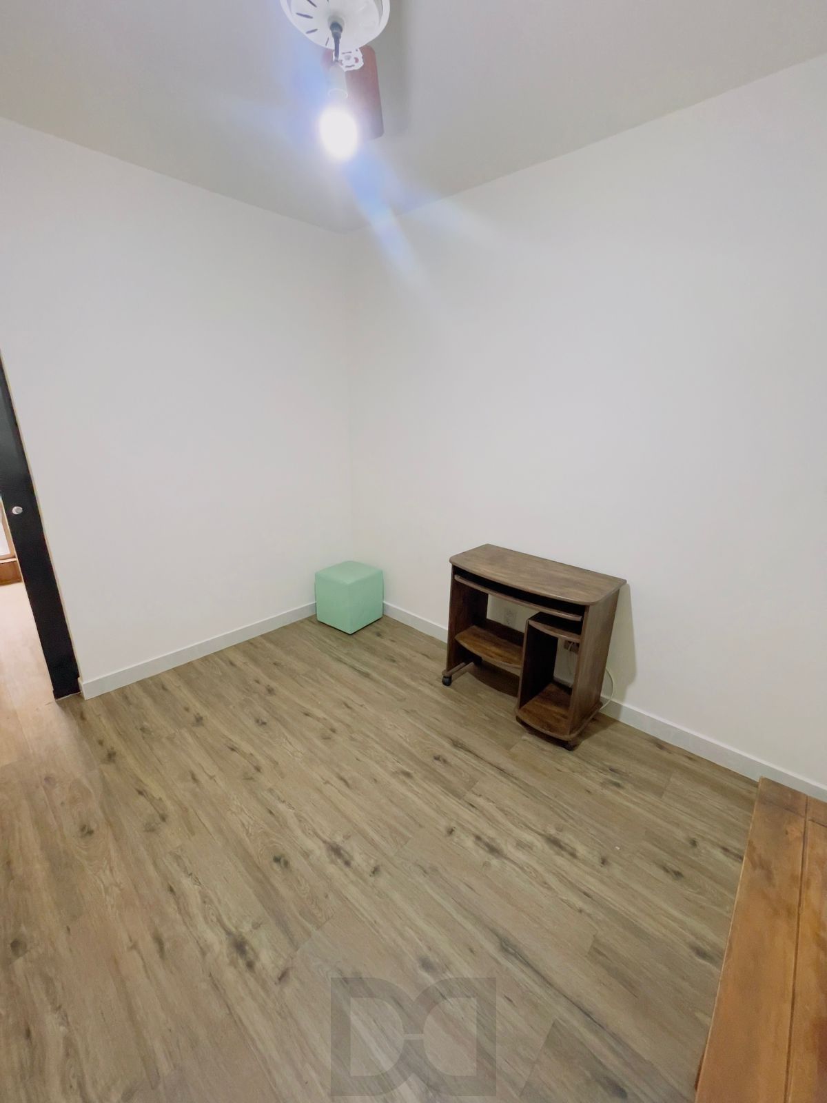 APARTAMENTO REFORMADO E DESOCUPADO, ENTRAR E MORAR NA CIDADE BAIXA!!! — foto 4