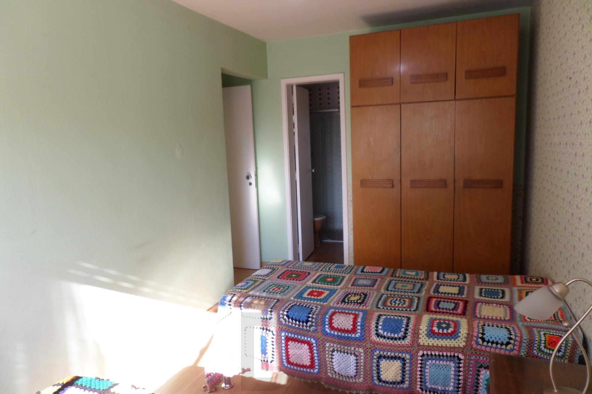 Apartamento no Centro de 2 dormitórios dependência DESOCUPADO — foto 19